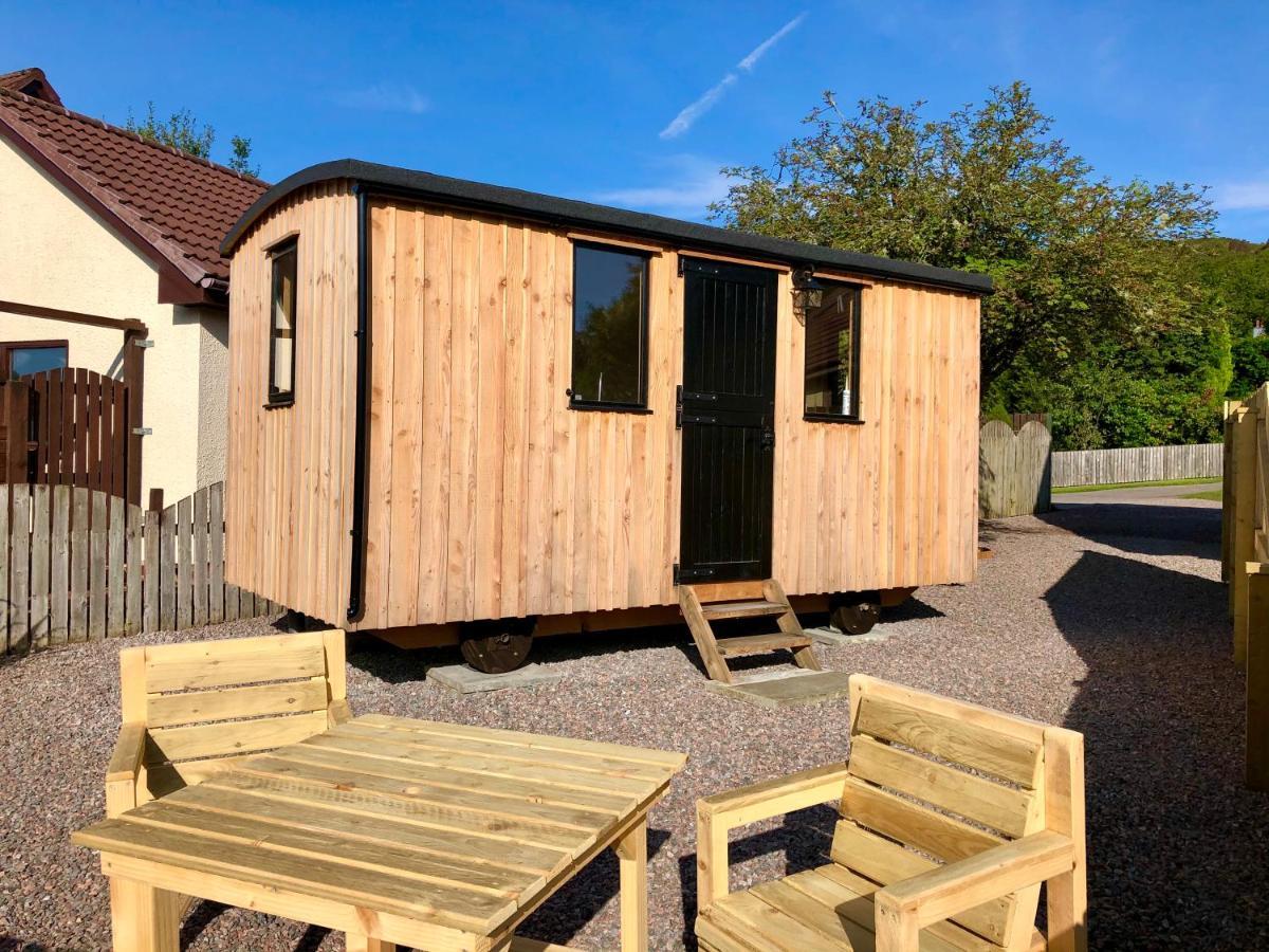 Per Ardua Shepherds Hut Fort William Exteriér fotografie