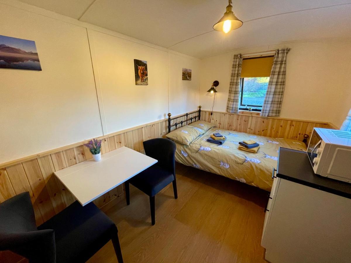 Per Ardua Shepherds Hut Fort William Exteriér fotografie