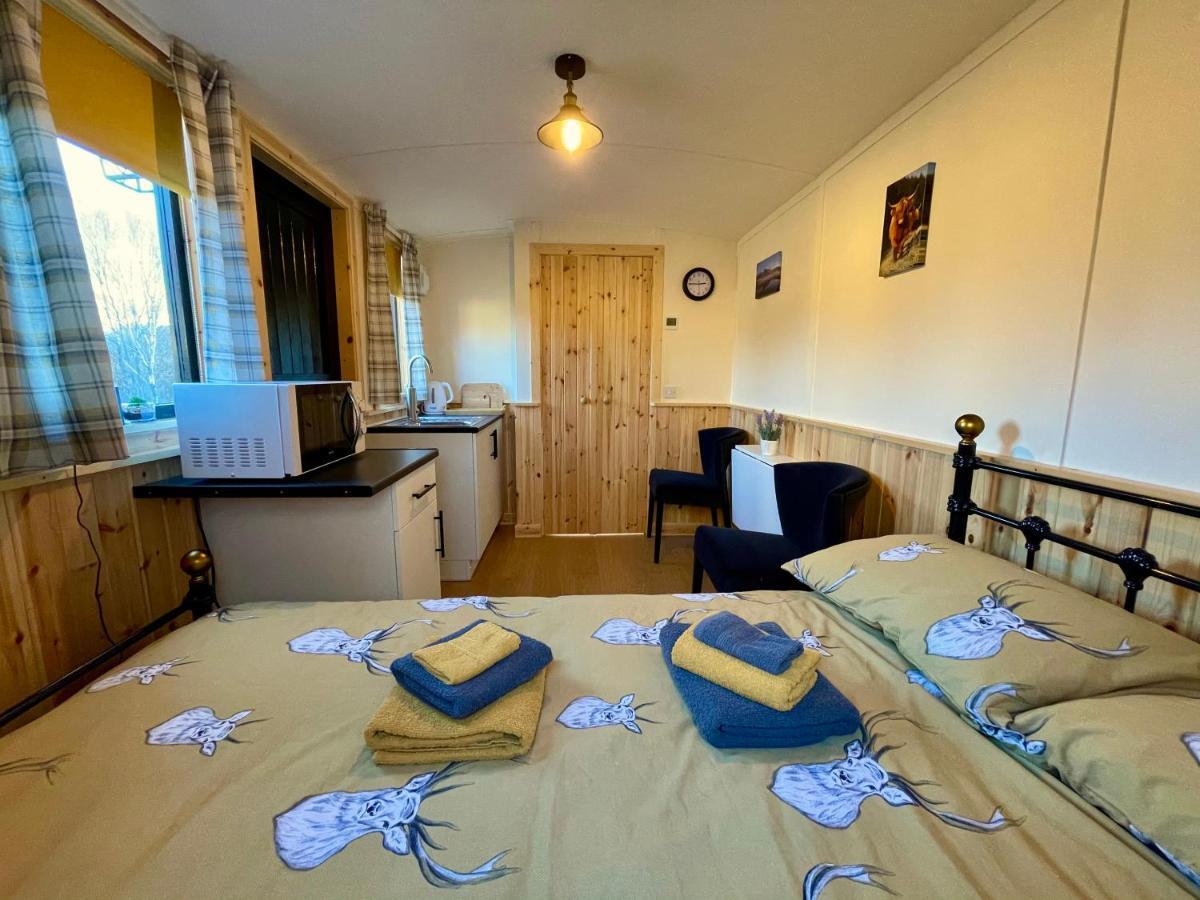 Per Ardua Shepherds Hut Fort William Exteriér fotografie