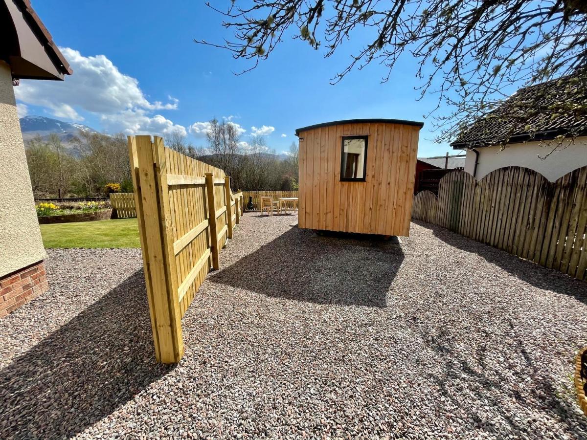 Per Ardua Shepherds Hut Fort William Exteriér fotografie